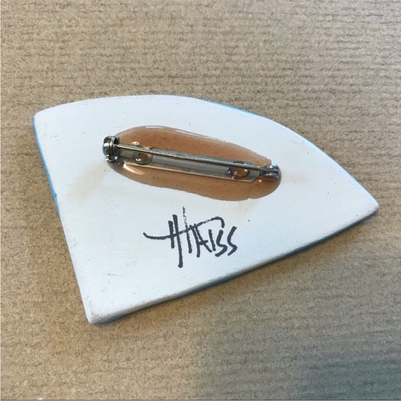 Hand Crafted Pin⭐️5/$25⭐️ - Picture 2 of 5